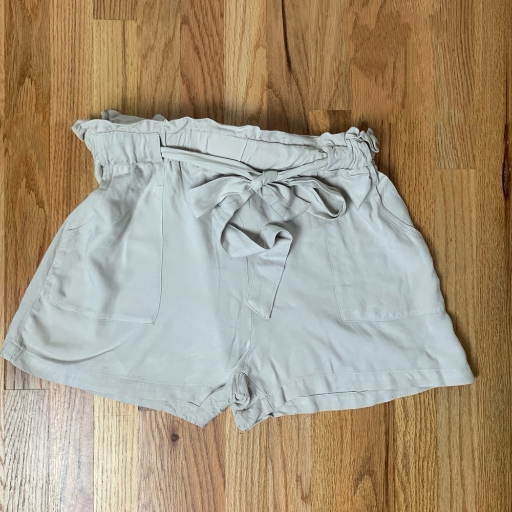 Ci Sono Paper Bag Waist Womens Tan Khaki Shorts Large Lightweight Beach Vacation